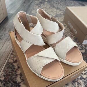 Dr. Scholl's Time Off Sandals (never worn)